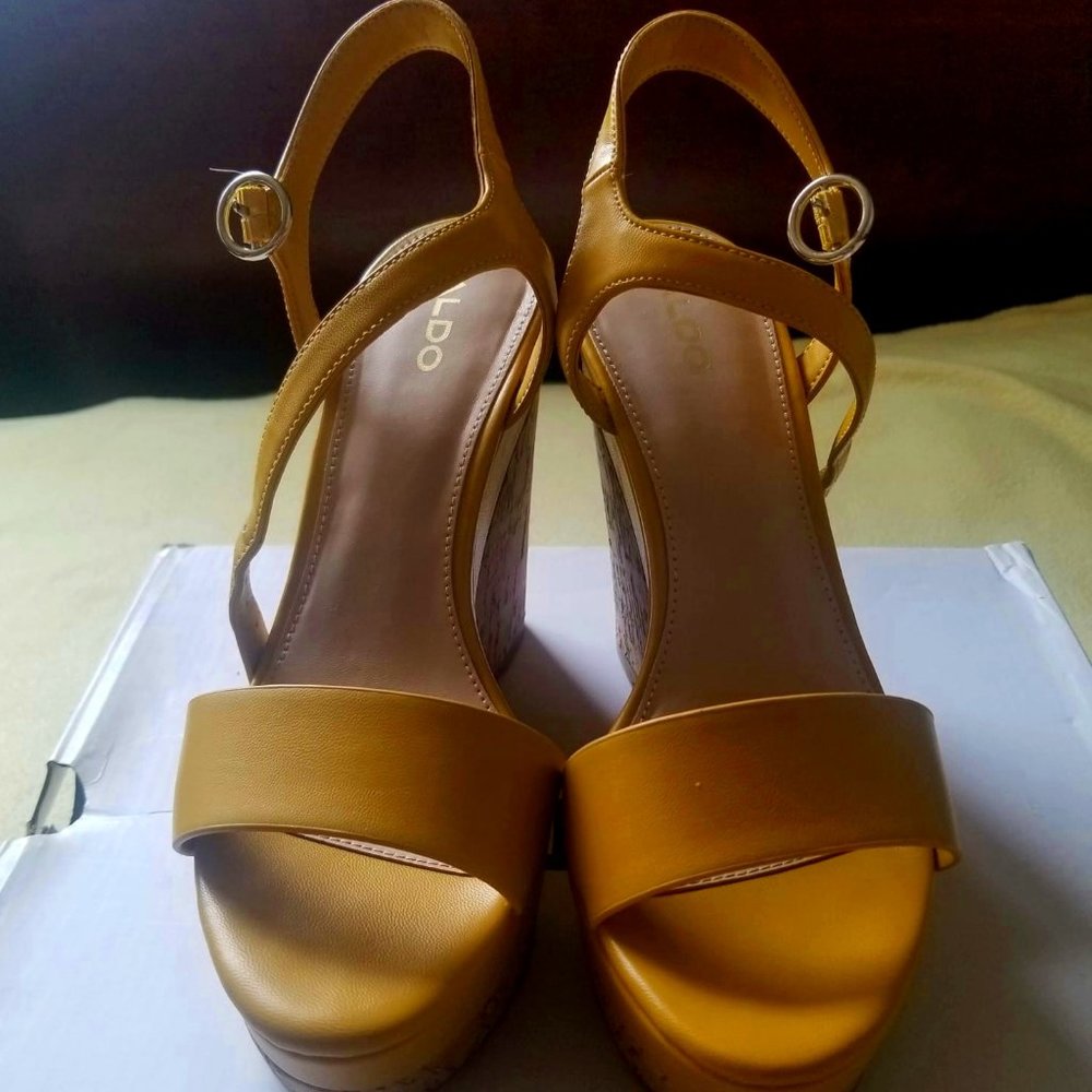 Yellow Aldo Wedges Size US8